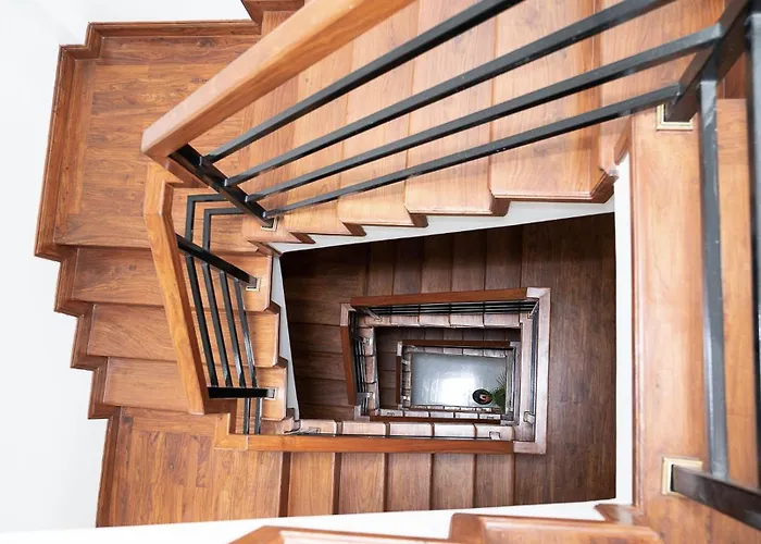 Apartment Modern & Cozy 2bhk, Relax In Comfort Kathmandu